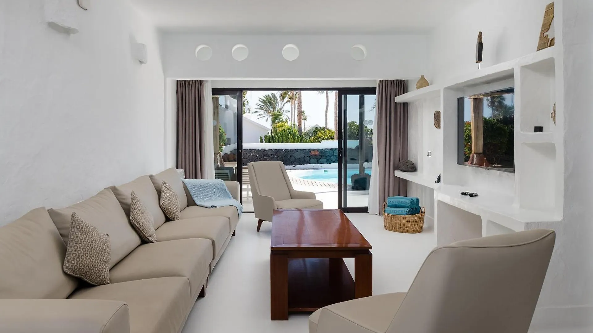 Kamezi Boutique Hotel Villas Playa Blanca
