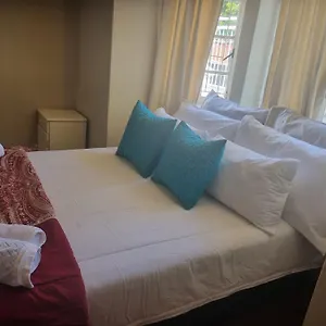  Holiday home 149 Rochester Road. Observatory South Africa