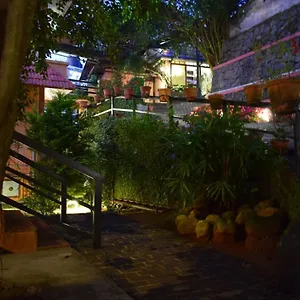  Holiday home Shamrock India