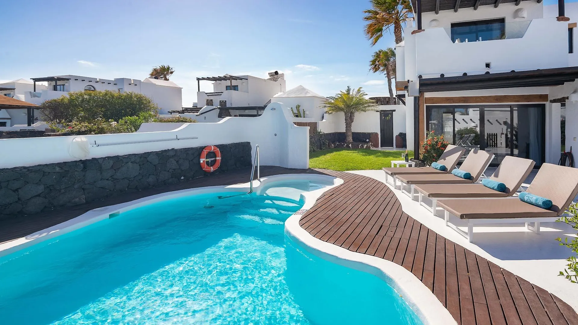Kamezi Boutique Hotel Villas Playa Blanca