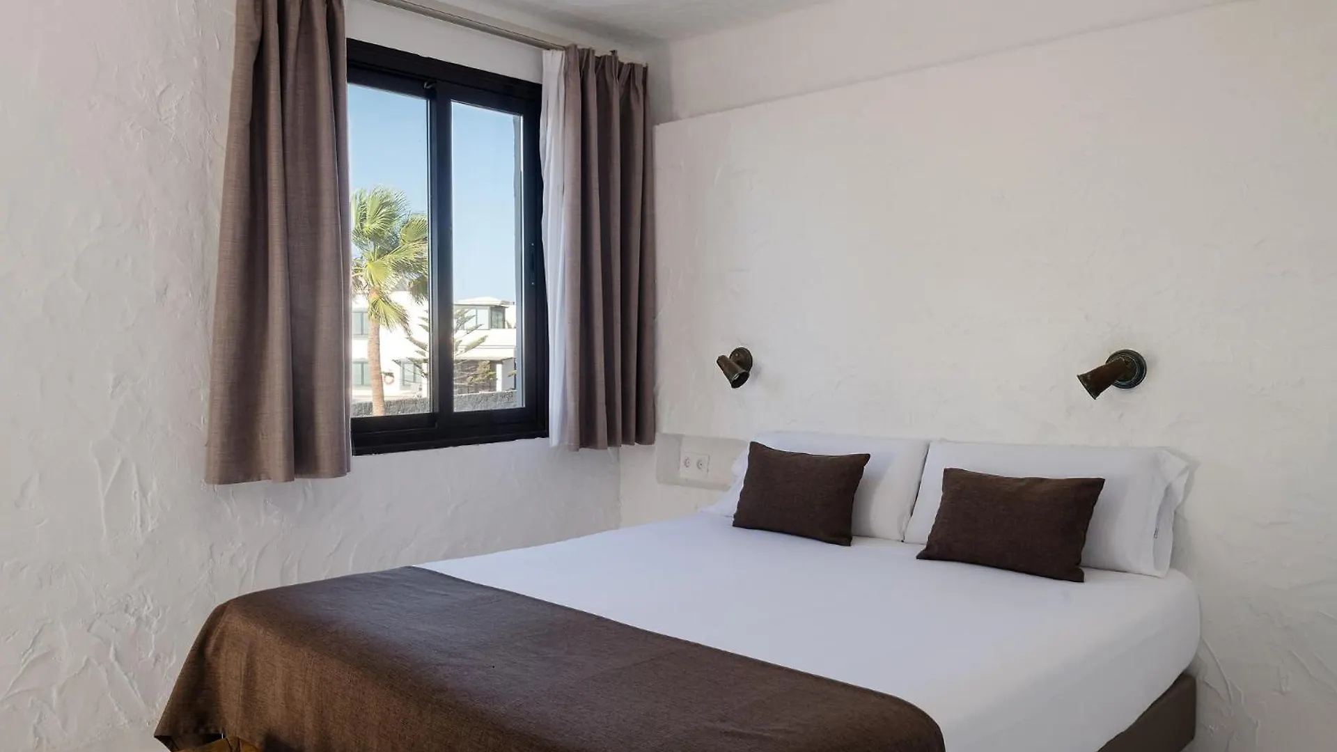Kamezi Boutique Hotel Villas Playa Blanca  Spain