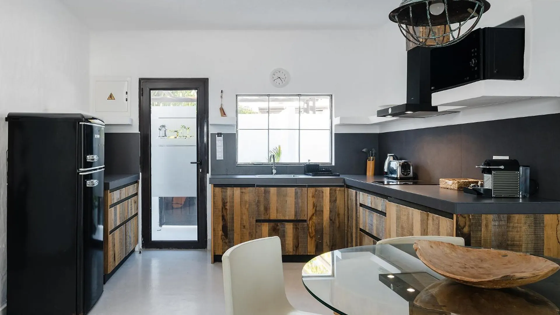 Kamezi Boutique Hotel Villas Playa Blanca  Spain